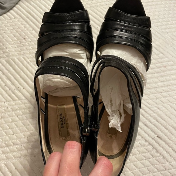 Authentic Prada black leather heels - Picture 3 of 8